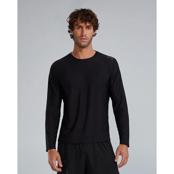 TYR Airtec™ Men's Long Sleeve Tee - Solid Black Medium NWT - Picture 2 of 4